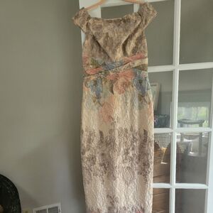 Adrianna Papell Gown  - size 4